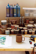 Load image into Gallery viewer, HASAMI PORCELAIN - MUG
