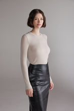 Load image into Gallery viewer, Wool blend knit top

