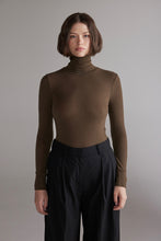 Load image into Gallery viewer, Wool blend turtleneck
