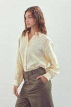 Load image into Gallery viewer, Button down longsleeve shirts
