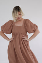 Load image into Gallery viewer, Volume short sleeve midi dress
