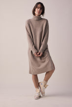Load image into Gallery viewer, Wool Turtleneck midi dress
