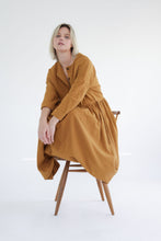 Load image into Gallery viewer, Waist tie with a long-sleeve midi dress
