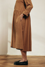 Load image into Gallery viewer, Waist tie with a long-sleeve midi dress
